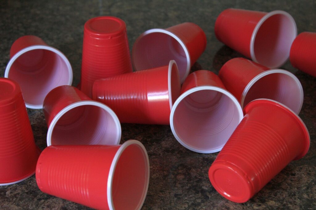 recycle, cups, plastic-3540561.jpg